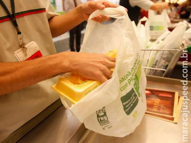 Supermercados estão obrigados a ter empacotador em caixas prioritários em Campo Grande Supermercados estão obrigados a ter empacotador em caixas prioritários em Campo Grande
