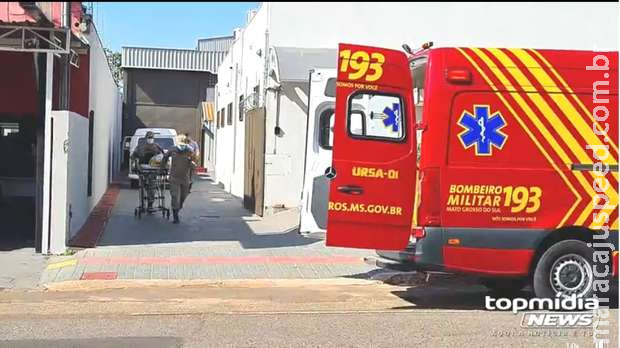 Trabalhando a 3 metros de altura, idoso cai e fica ferido em Campo Grande 