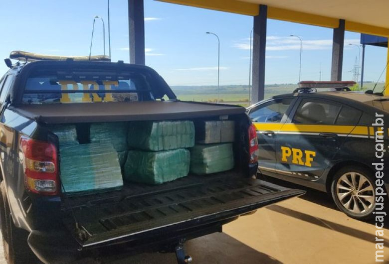 Traficante capota carro ao tentar fugir, mas é preso junto a companheira