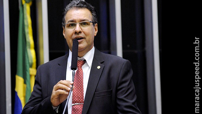 Vetar reajuste de policiais seria pior, diz líder da Vetar reajuste de policiais seria pior, diz líder da