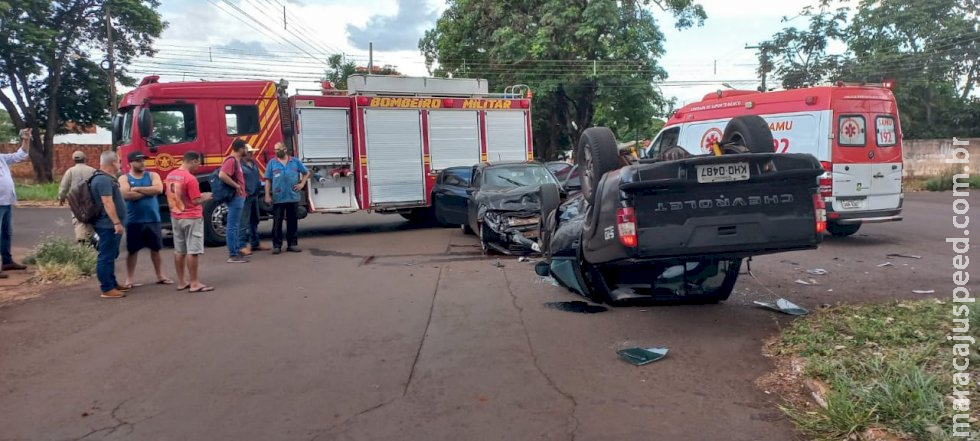 Acidente no centro de Dourados deixa jovem ferido