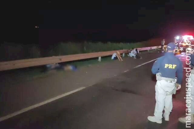 Adolescente de 13 anos e jovem morrem atropelados por caminhão na BR-163, em Dourados Adolescente de 13 anos e jovem morrem atropelados por caminhão na BR-163, em Dourados