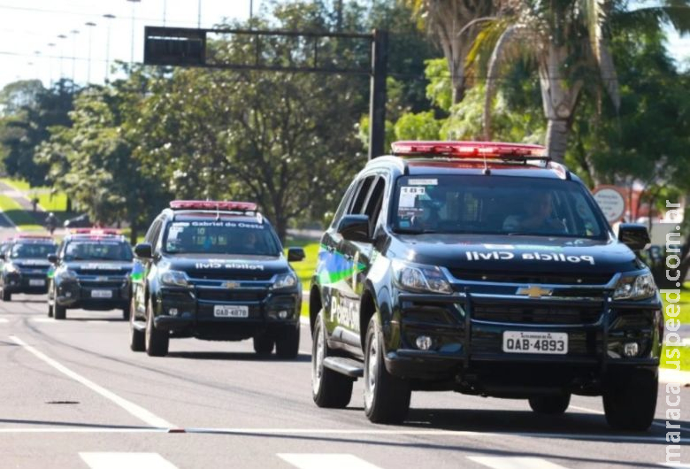 Autor de homicídio se apresenta à polícia Autor de homicídio se apresenta à polícia