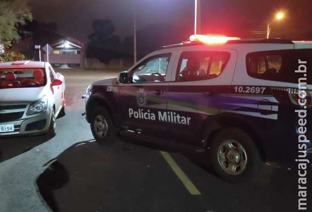 Bêbado tenta fugir da polícia, mas acaba batendo em poste no Tarumã Bêbado tenta fugir da polícia, mas acaba batendo em poste no Tarumã