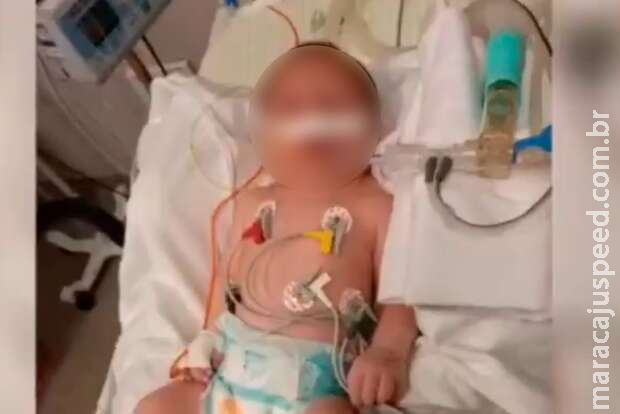 Cabeleireira deixa trabalho para ficar com bebê intubado e pede ajuda no Oscar Salazar Cabeleireira deixa trabalho para ficar com bebê intubado e pede ajuda no Oscar Salazar