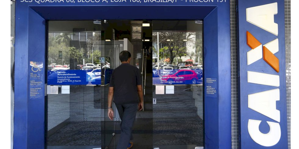 Caixa libera abono salarial para trabalhadores nascidos em abril