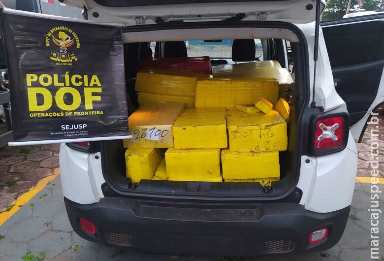 Carro é apreendido com 700 quilos de maconha que seguia para Goiânia Carro é apreendido com 700 quilos de maconha que seguia para Goiânia