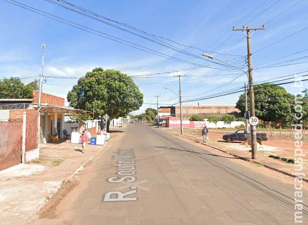 Cliente vai no banheiro e toma facada dentro de bar no Tijuca Cliente vai no banheiro e toma facada dentro de bar no Tijuca