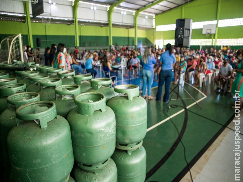 Com parceria da COOPLAF e Fundação Banco do Brasil, Prefeitura de Maracaju beneficia 450 famílias com uma carga de gás de cozinha