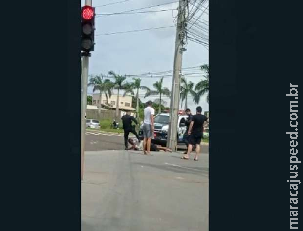 Corregedoria vai apurar conduta de PM que pisou em pescoço de homem durante abordagem Corregedoria vai apurar conduta de PM que pisou em pescoço de homem durante abordagem