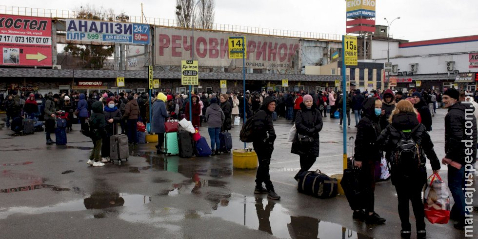 Forças russas se aproximam da capital ucraniana