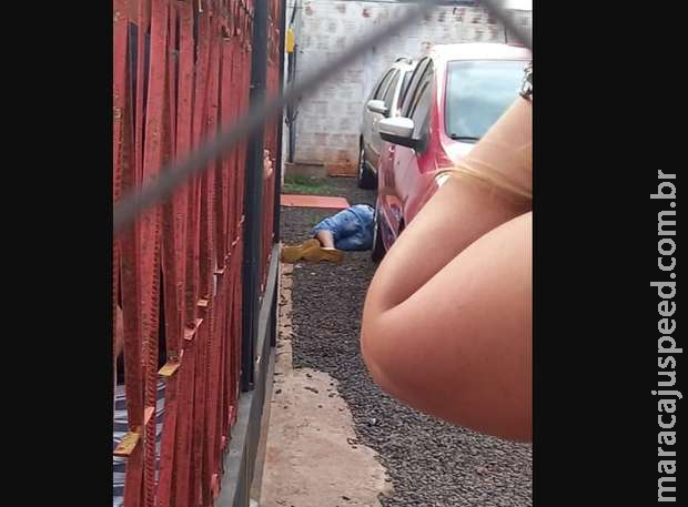 Homem é morto a tiros em garagem na fronteira Homem é morto a tiros em garagem na fronteira