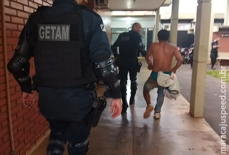 Homem é preso por agredir mulher que se negou a dar dinheiro Homem é preso por agredir mulher que se negou a dar dinheiro