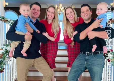Irmãs gêmeas se casam com irmãos gêmeos e têm bebês que são primos idênticos Irmãs gêmeas se casam com irmãos gêmeos e têm bebês que são primos idênticos
