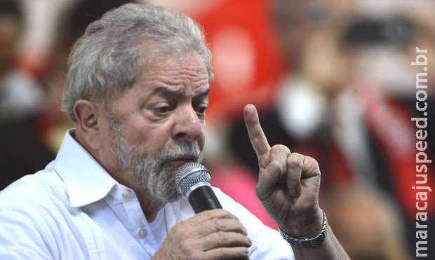 Lula supera Bolsonaro em presença virtual pela primeira vez em levantamento Lula supera Bolsonaro em presença virtual pela primeira vez em levantamento