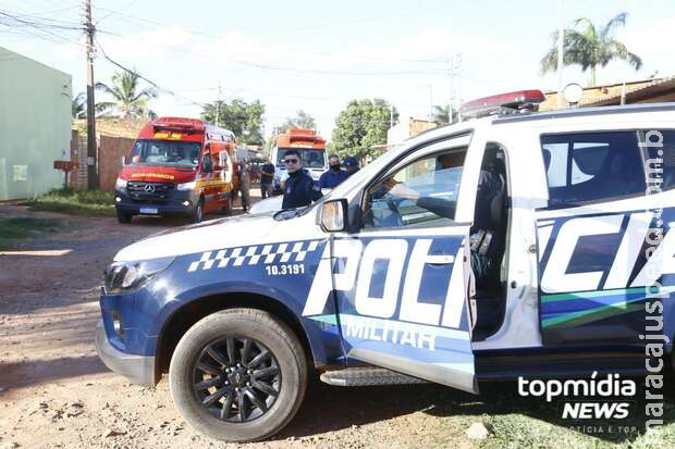 Morador é encontrado morto a golpes de faca no peito e pescoço em MS Morador é encontrado morto a golpes de faca no peito e pescoço em MS