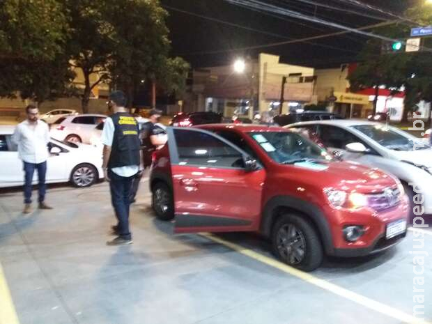 Motorista tentou engolir cartão de memória de câmera que gravou confusão com Delegado-Geral Motorista tentou engolir cartão de memória de câmera que gravou confusão com Delegado-Geral