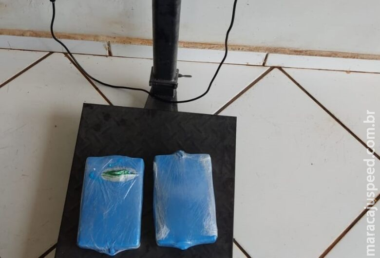 Mulher é flagrada e presa tentando levar tabletes cocaína para Dourados Mulher é flagrada e presa tentando levar tabletes cocaína para Dourados