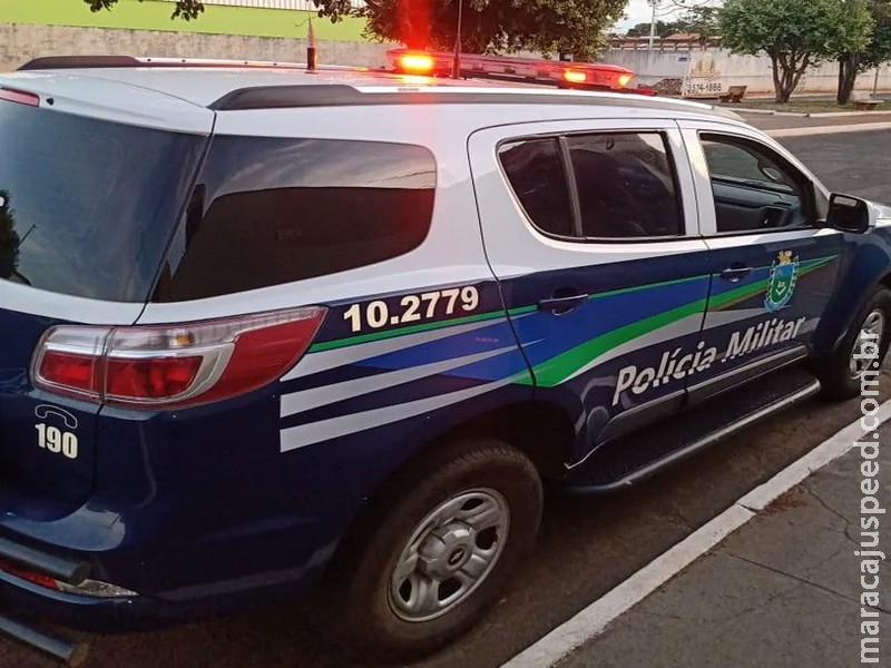 Mulher invade culto após ser esfaqueada em Paranaíba Mulher invade culto após ser esfaqueada em Paranaíba