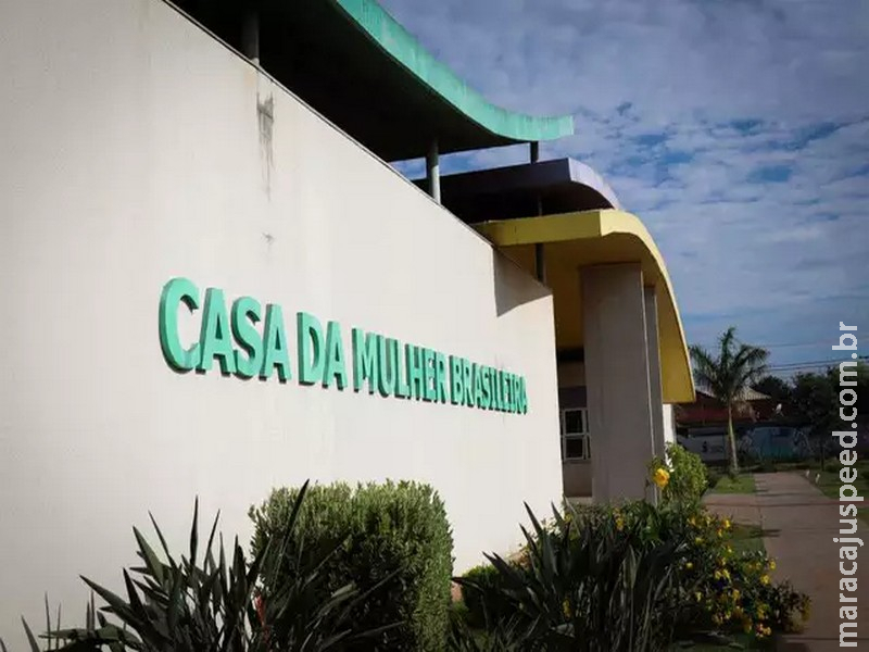 PM é preso por agredir ex, disparo em rua e fuga com filha de 1 ano PM é preso por agredir ex, disparo em rua e fuga com filha de 1 ano