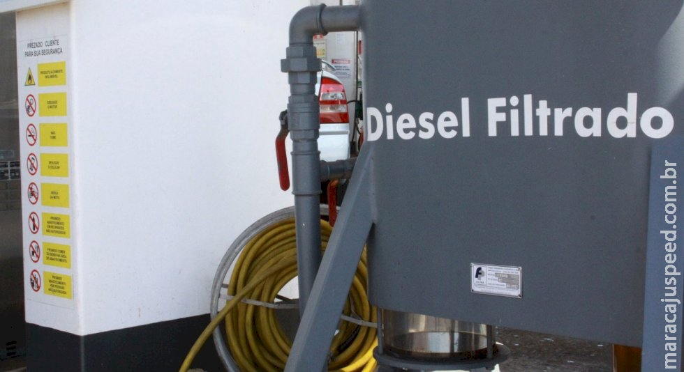 Preço do diesel dispara em janeiro, e Bolsonaro faz apelo ao Congresso por redução de valor Preço do diesel dispara em janeiro, e Bolsonaro faz apelo ao Congresso por redução de valor