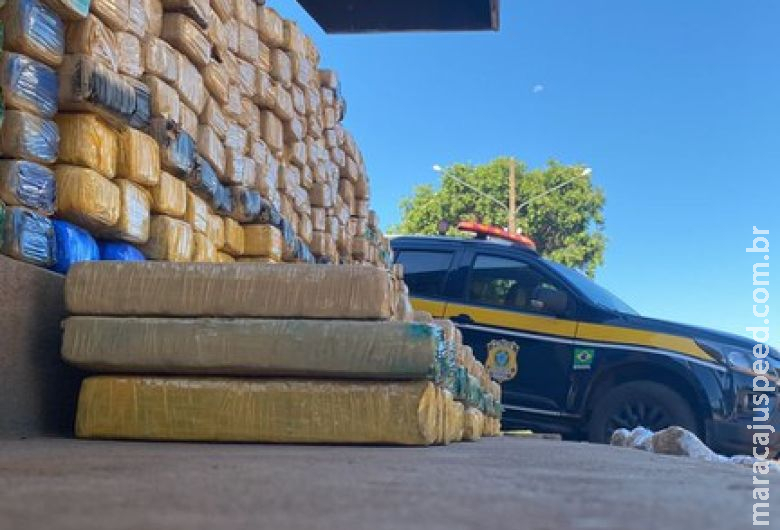 PRF apreende mais de 300 kg de maconha em Guia Lopes da Laguna PRF apreende mais de 300 kg de maconha em Guia Lopes da Laguna