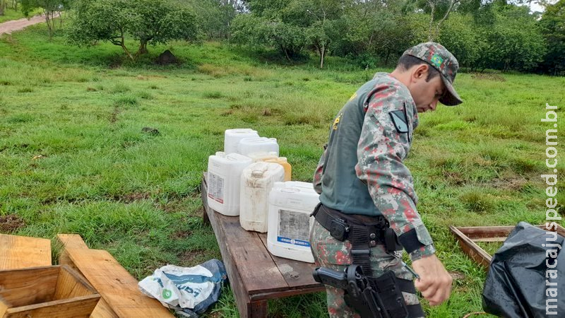 Proprietário rural é multado em R$ 25 mil por armazenamento ilegal de embalagens de agrotóxicos Proprietário rural é multado em R$ 25 mil por armazenamento ilegal de embalagens de agrotóxicos