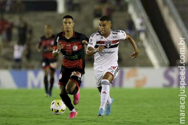 São Paulo só empata na Paraíba, mas avança na Copa do Brasil São Paulo só empata na Paraíba, mas avança na Copa do Brasil
