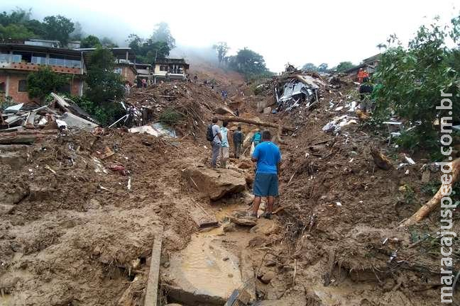 Temporal em Petrópolis (RJ) deixa mais de 50 mortos Temporal em Petrópolis (RJ) deixa mais de 50 mortos