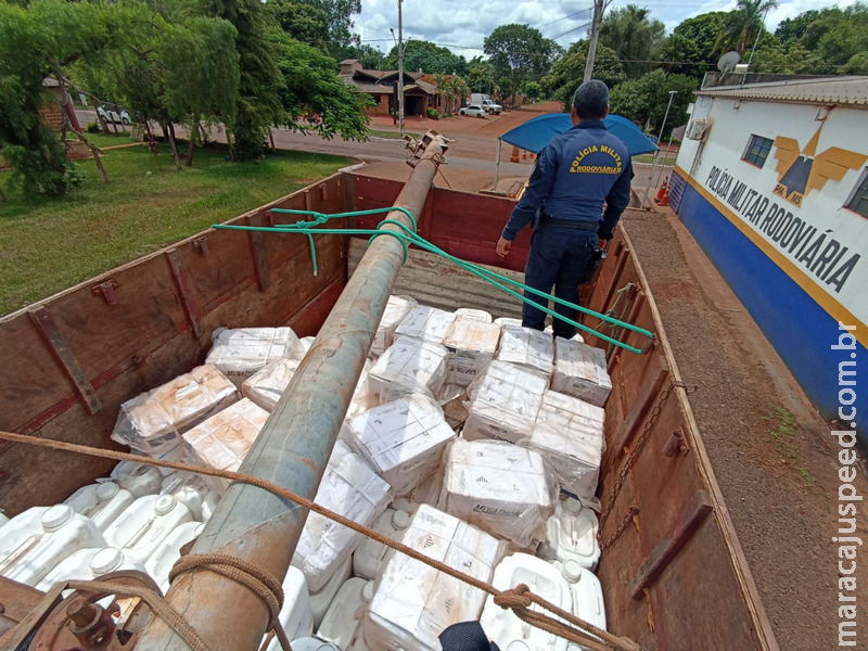 Vista Alegre: PMR apreende carga com grande quantidade de agrotóxico contrabandeado Vista Alegre: PMR apreende carga com grande quantidade de agrotóxico contrabandeado