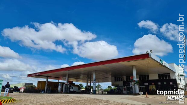 Ação rápida do Corpo de Bombeiros evita incêndio em conveniência de posto de combustível Ação rápida do Corpo de Bombeiros evita incêndio em conveniência de posto de combustível