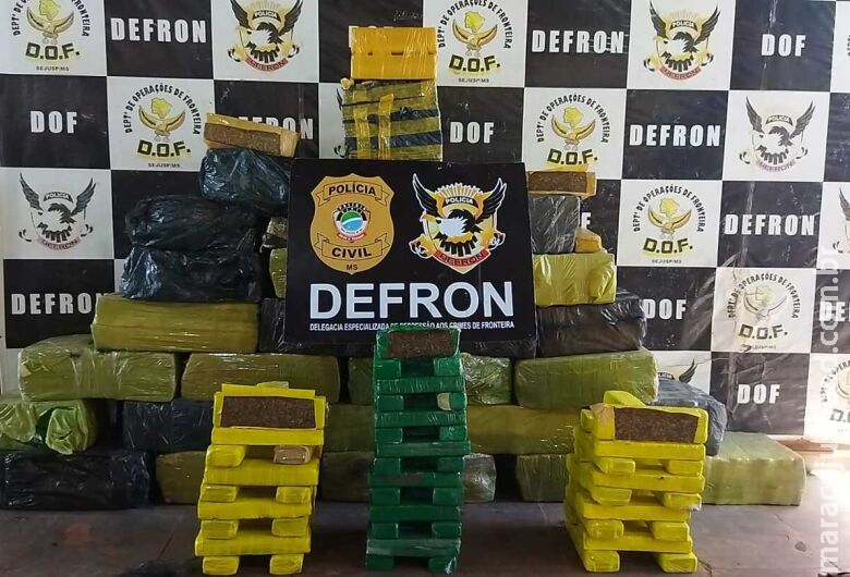 Após perseguição jovem é preso com mais de 600 kg de maconha Após perseguição jovem é preso com mais de 600 kg de maconha