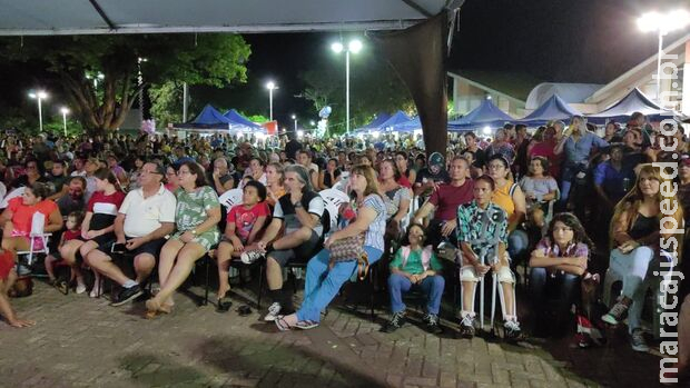 Aquidauanenses lotam praça e vibram com estreia de Remake Pantanal Aquidauanenses lotam praça e vibram com estreia de Remake Pantanal