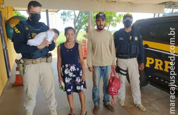 Bebê de um mês é resgatada por policial após ficar desacordada em Nova Andradina Bebê de um mês é resgatada por policial após ficar desacordada em Nova Andradina