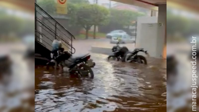 Campo Grande registra 100 milímetros de chuva em apenas três horas, aponta Inmet Campo Grande registra 100 milímetros de chuva em apenas três horas, aponta Inmet