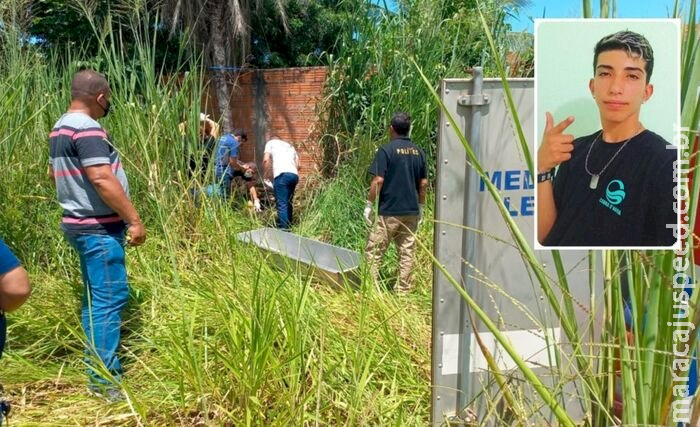 Corpo de adolescente é encontrado carbonizado e amarrado em árvore no MT Corpo de adolescente é encontrado carbonizado e amarrado em árvore no MT