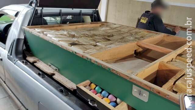 Dupla é presa com R$ 10,5 milhões em cocaína no fundo falso de mesa de sinuca Dupla é presa com R$ 10,5 milhões em cocaína no fundo falso de mesa de sinuca