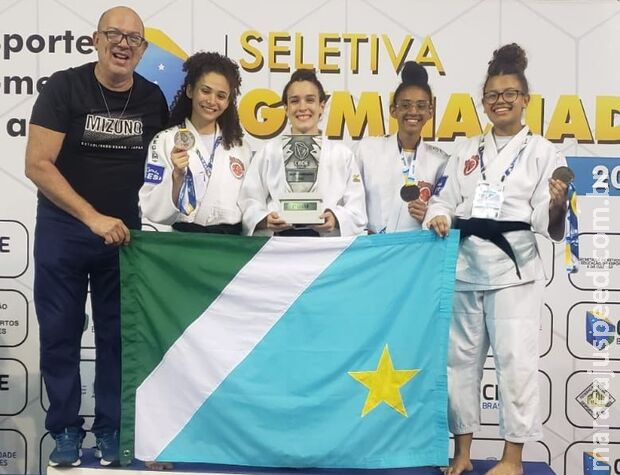 Equipe de judô da escola Sesi garante vaga em mundial escolar na França Equipe de judô da escola Sesi garante vaga em mundial escolar na França