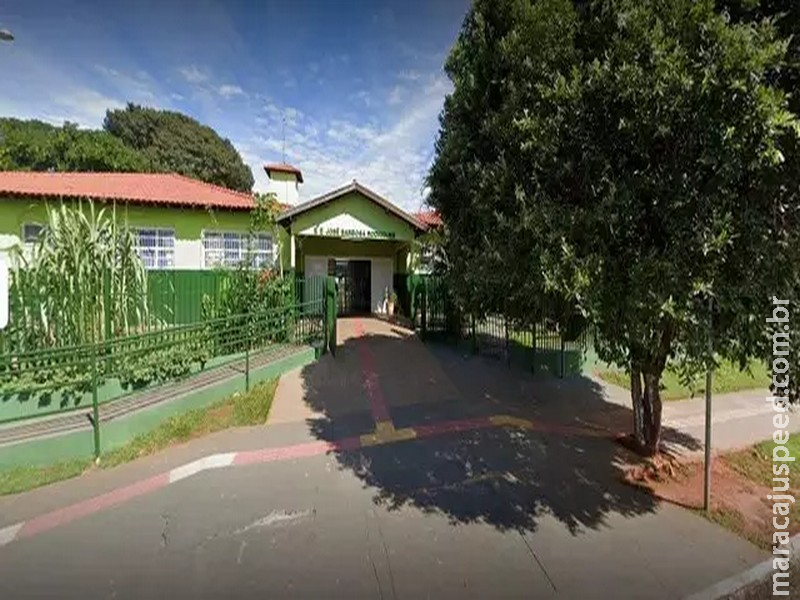 Estudante é agredido na porta de escola por PM e mãe denuncia à Corregedoria Estudante é agredido na porta de escola por PM e mãe denuncia à Corregedoria