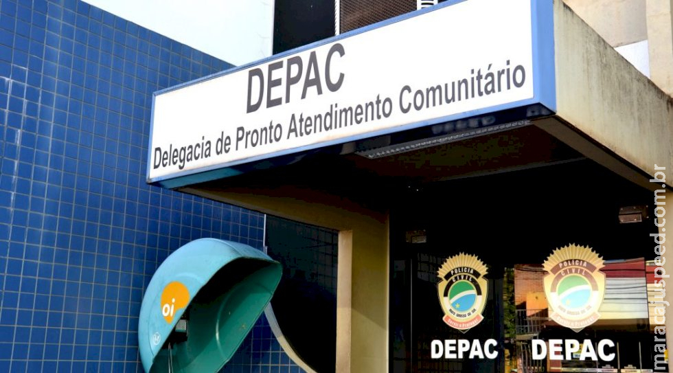 Filho encontra pai morto sentado em vaso sanitário Filho encontra pai morto sentado em vaso sanitário