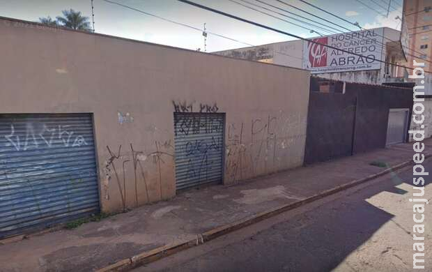 Homem surta, persegue e ataca borracheiro com barra de ferro na Ernesto Geisel Homem surta, persegue e ataca borracheiro com barra de ferro na Ernesto Geisel