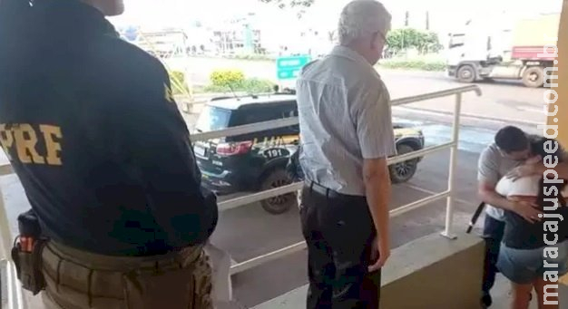 Jovem desaparecida em MS é resgatada em ônibus na BR-060 em Goiás Jovem desaparecida em MS é resgatada em ônibus na BR-060 em Goiás