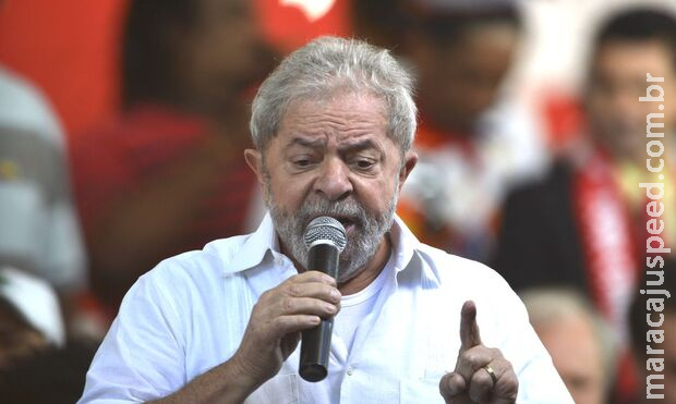 Lula critica Forças Armadas e diz que papel dos militares não é puxar saco de Bolsonaro Lula critica Forças Armadas e diz que papel dos militares não é puxar saco de Bolsonaro