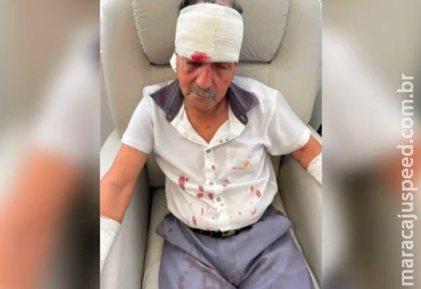 Motorista de ônibus é espancado após batida de carro Motorista de ônibus é espancado após batida de carro