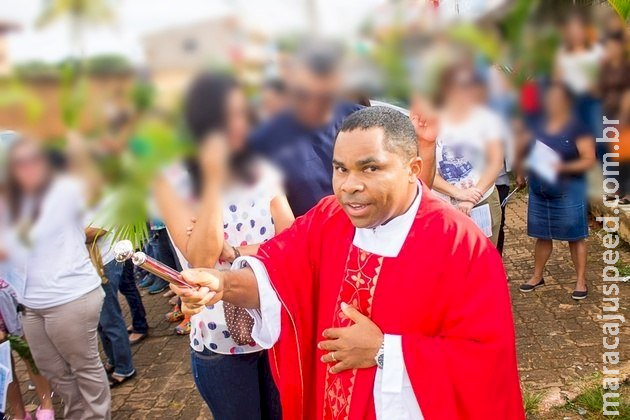 Padre abusava de coroinhas dentro de igreja no DF, detalham vítimas Padre abusava de coroinhas dentro de igreja no DF, detalham vítimas