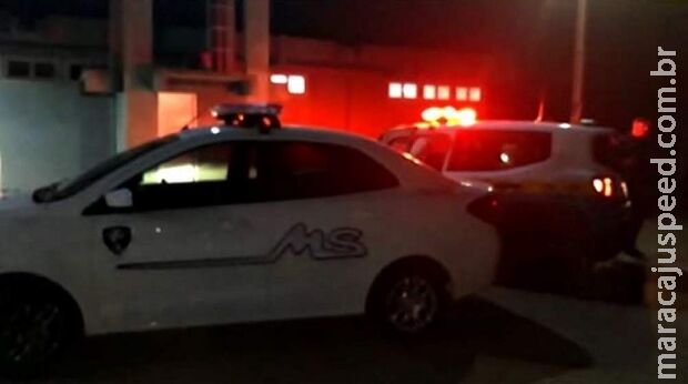 Passageiro soca bandido e recupera celular com usuária de droga em Três Lagoas Passageiro soca bandido e recupera celular com usuária de droga em Três Lagoas