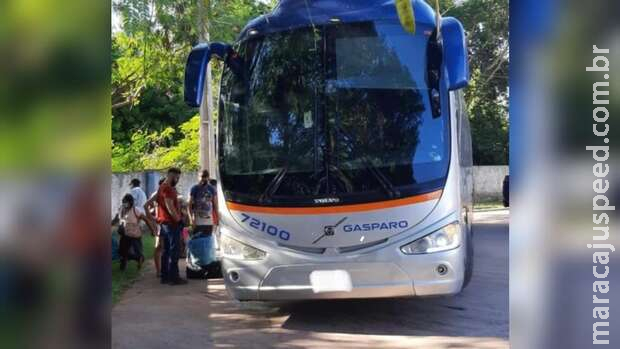 Polícia Federal apreende mais um ônibus carregado com imigrantes ilegais saindo de Corumbá Polícia Federal apreende mais um ônibus carregado com imigrantes ilegais saindo de Corumbá