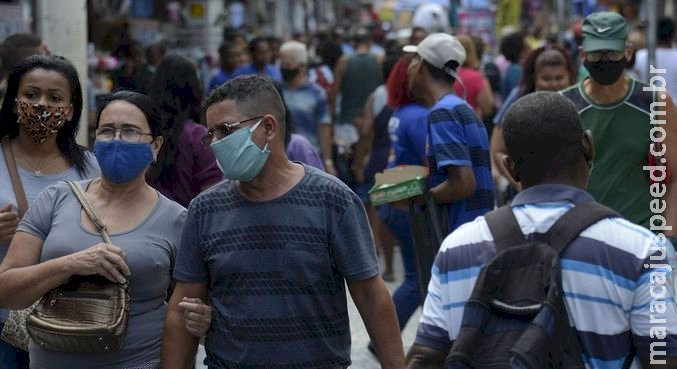 Rio acaba com obrigatoriedade de uso de máscara contra Covid-19 em lugares abertos e fechados