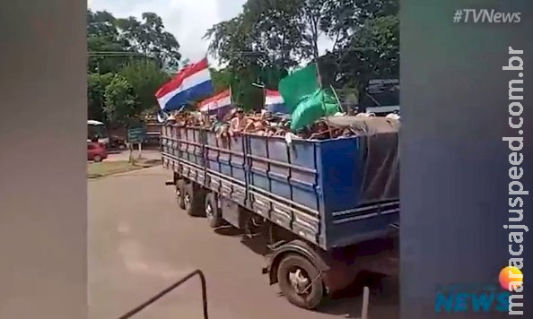Sem-terra e caminhoneiros se unem em protesto contra governo do Paraguai Sem-terra e caminhoneiros se unem em protesto contra governo do Paraguai