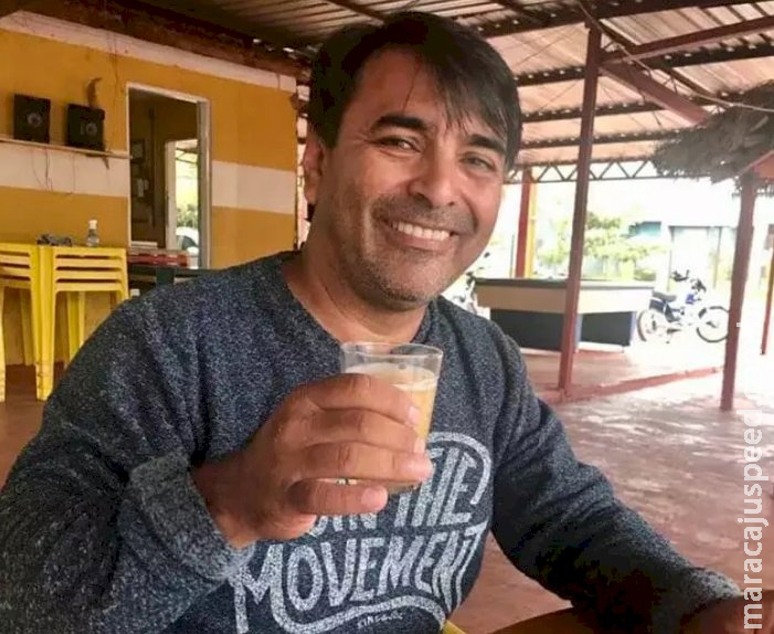 Advogado dá coronhada em desafeto durante briga na porta de bar Advogado dá coronhada em desafeto durante briga na porta de bar